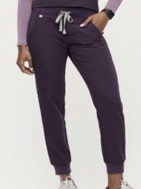 FIGS Zamora high-waisted Jogger Scrub Pants in Purple Size M PO#2199